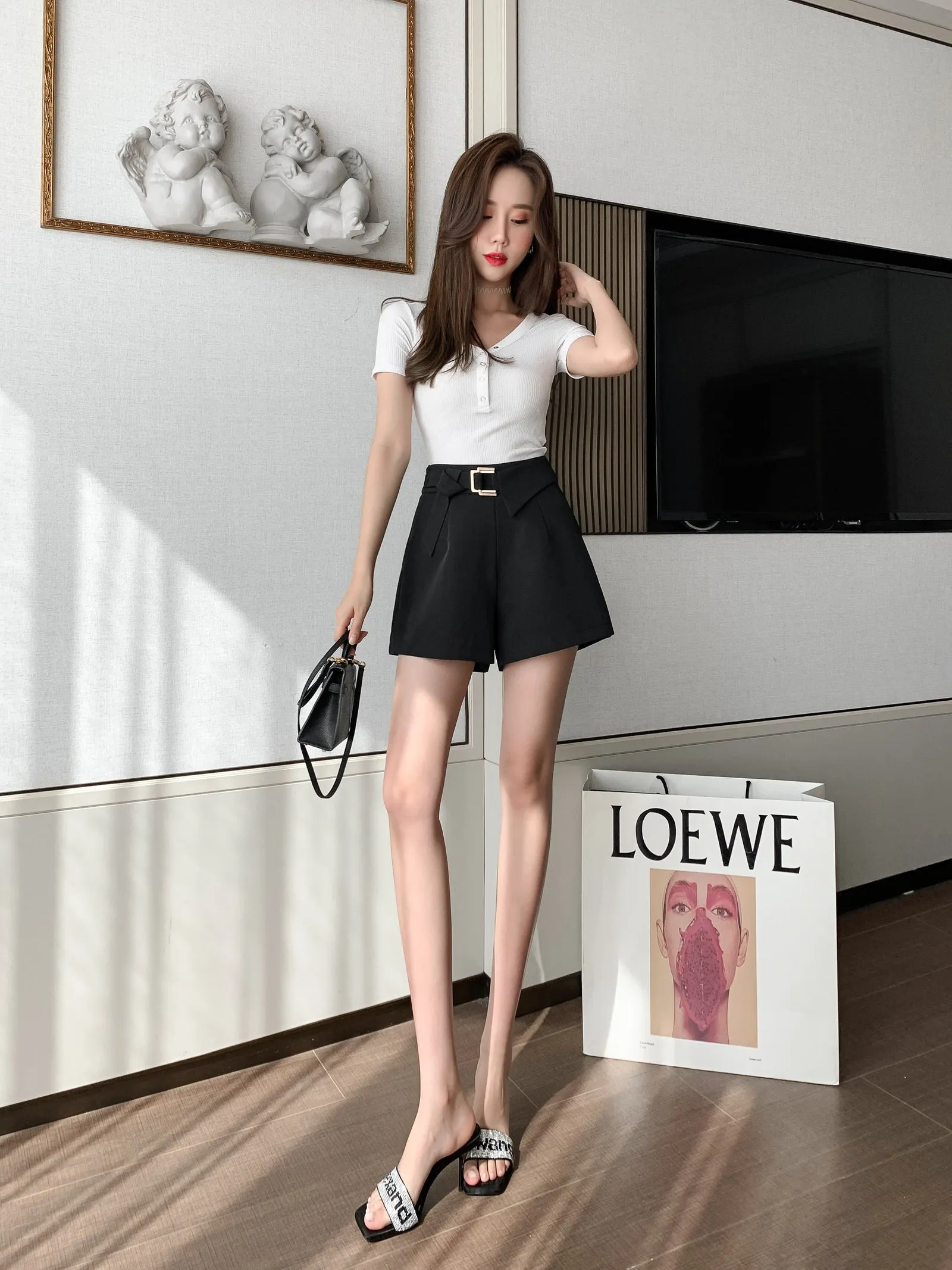 Versatile Wide Leg Chino Shorts for Women with Metal Buttons