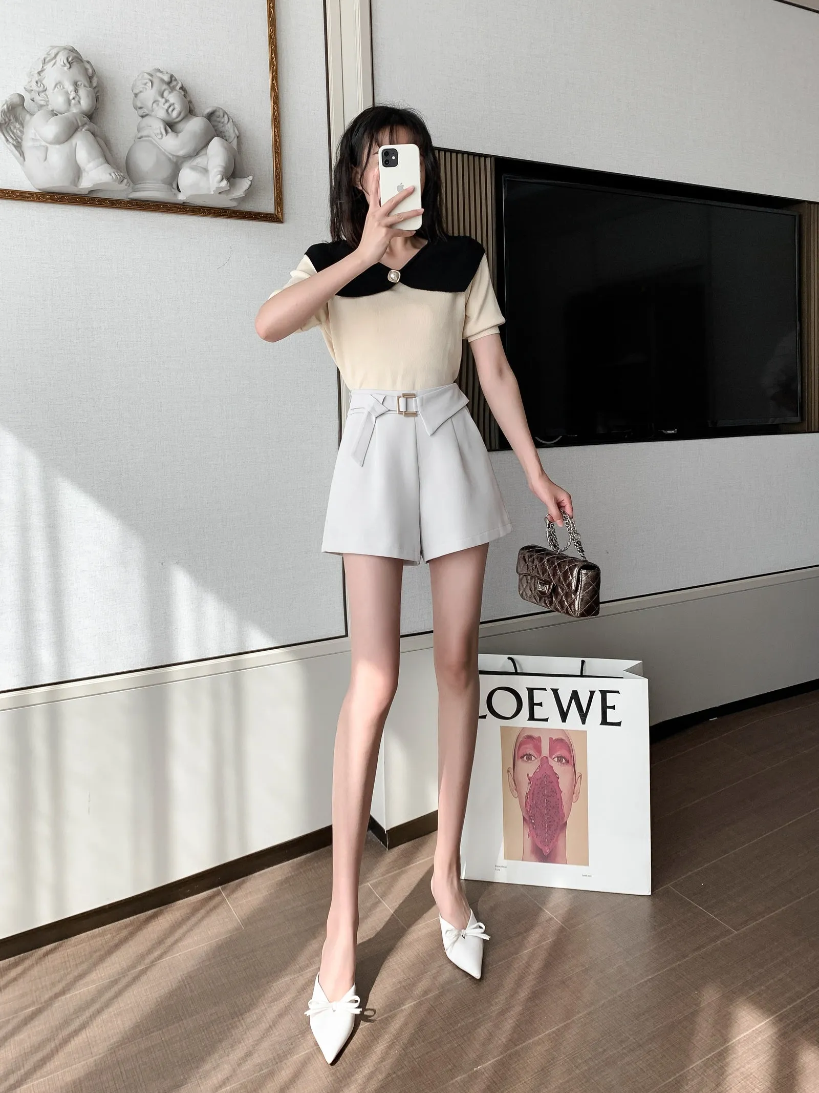 Versatile Wide Leg Chino Shorts for Women with Metal Buttons