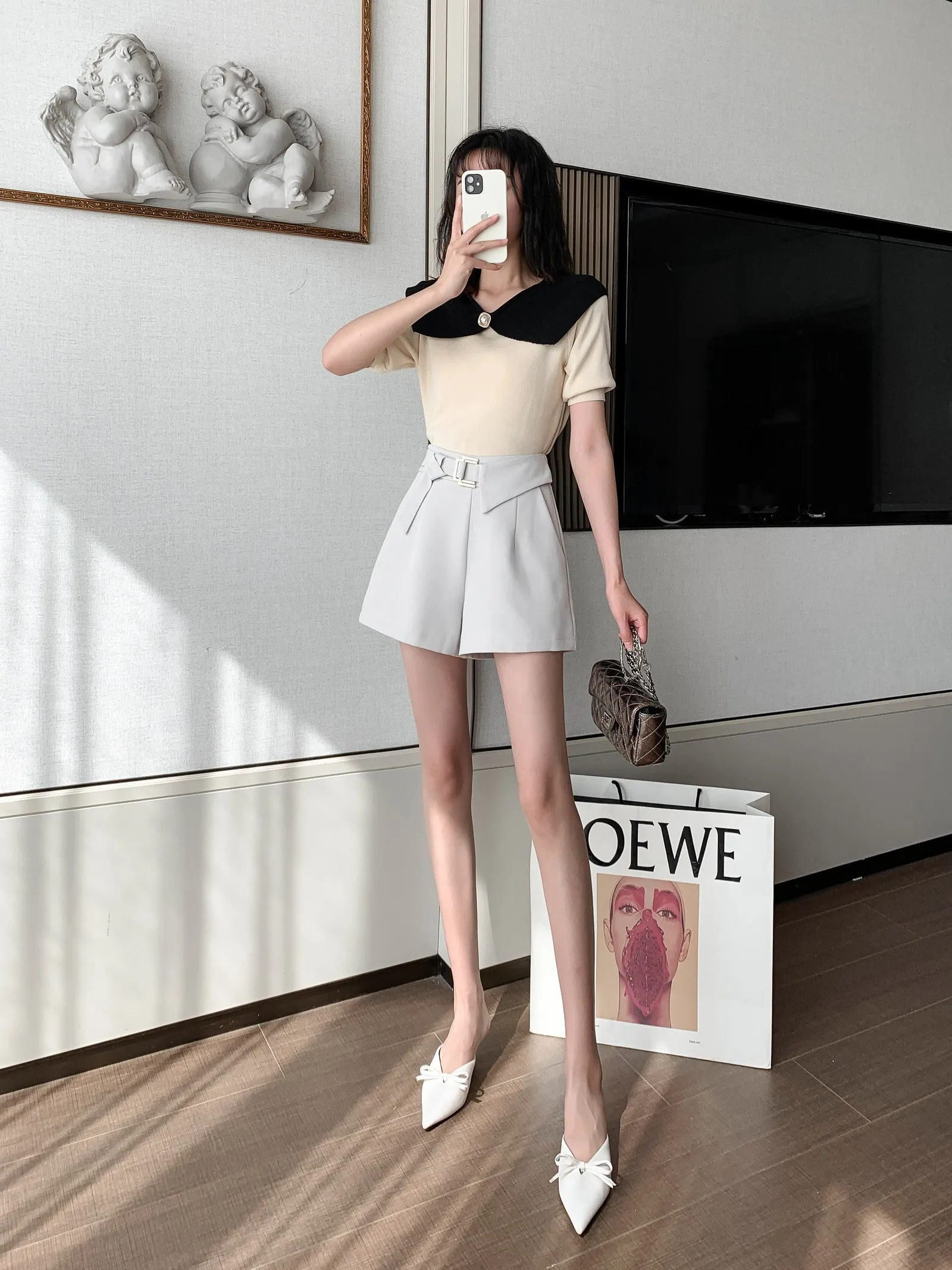 Versatile Wide Leg Chino Shorts for Women with Metal Buttons