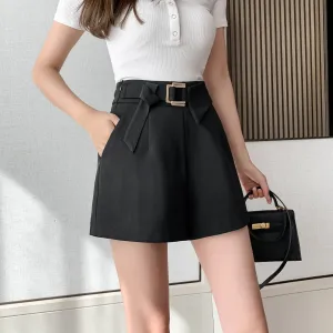 Versatile Wide Leg Chino Shorts for Women with Metal Buttons
