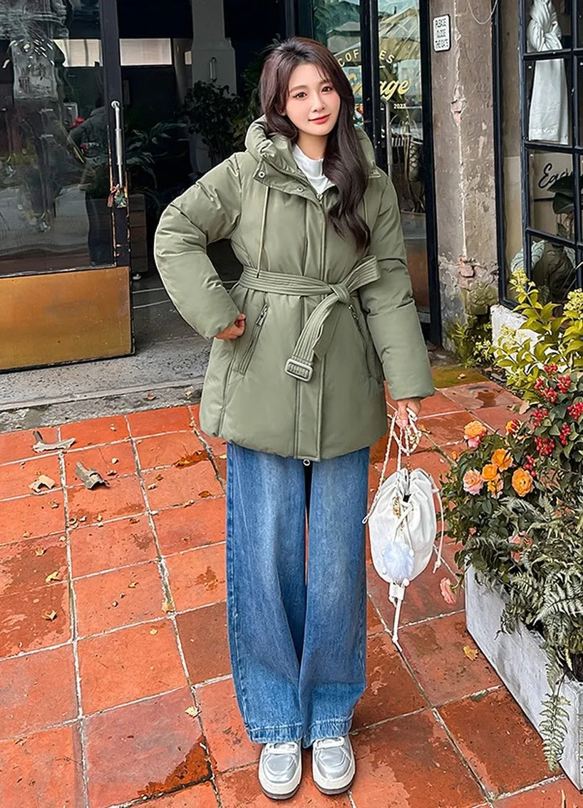 Water-resistant and Windproof Puffer Jacket for Women