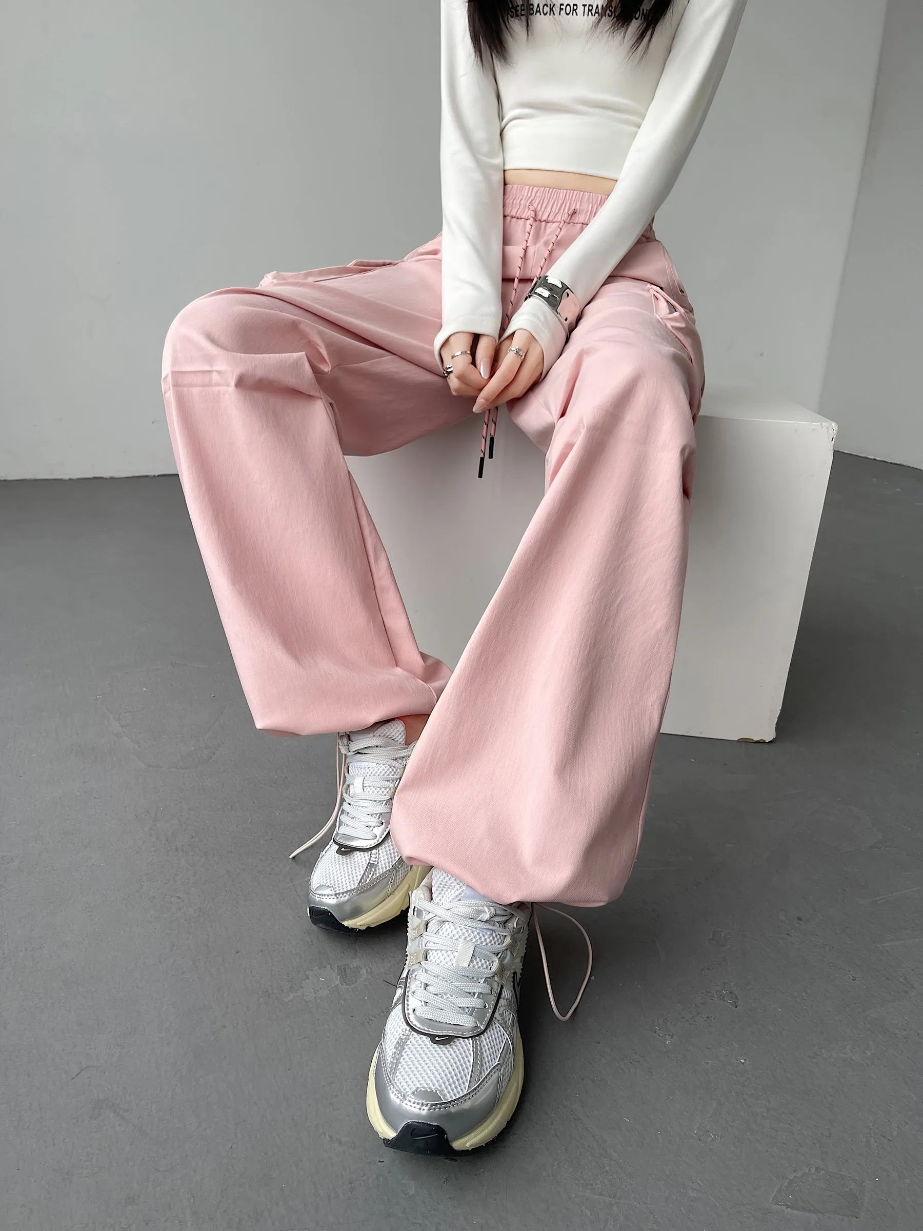 Women's Casual Drawstring Waisted Cargo Pants with Adjustable Cuffs