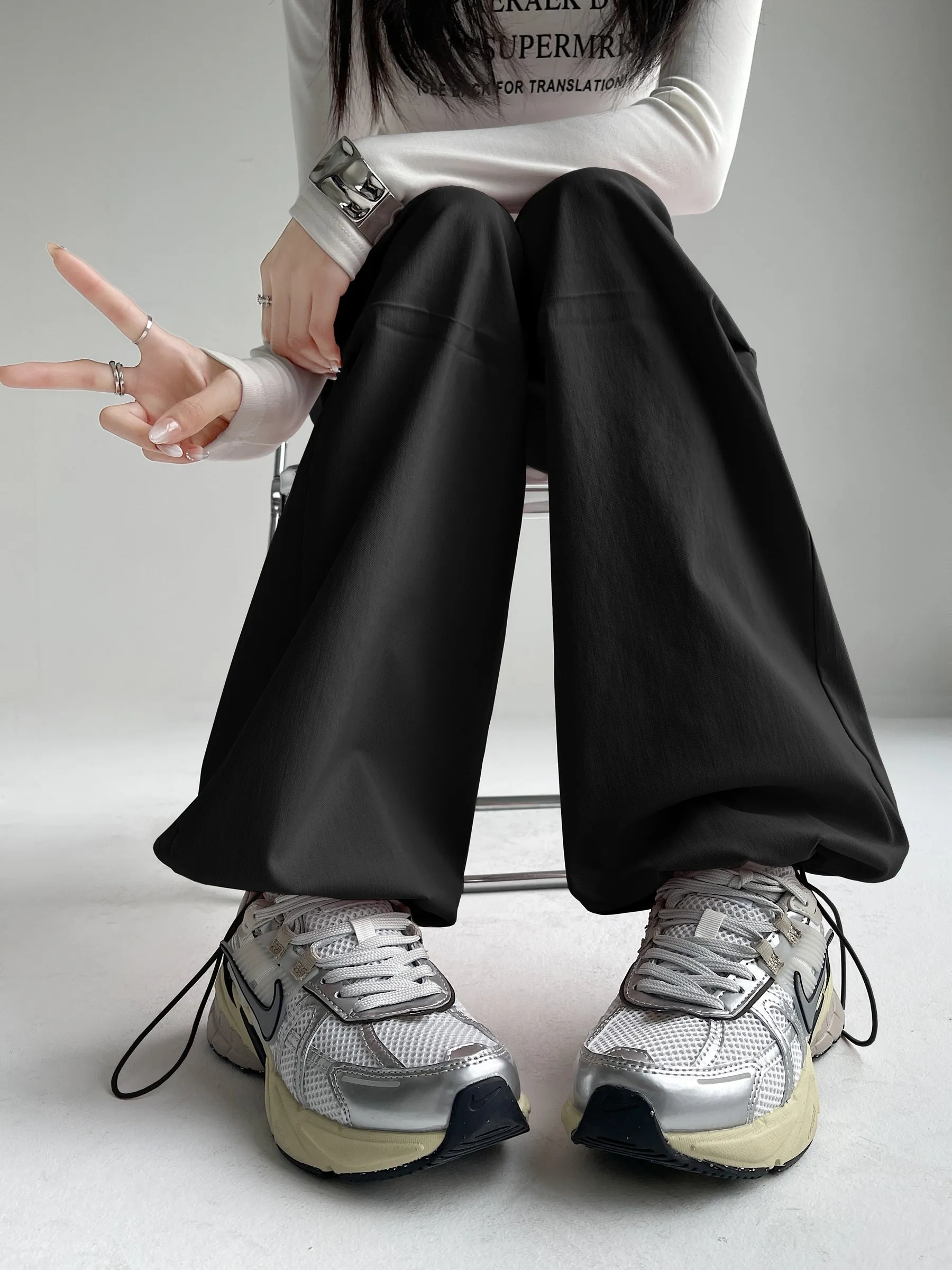 Women's Casual Drawstring Waisted Cargo Pants with Adjustable Cuffs